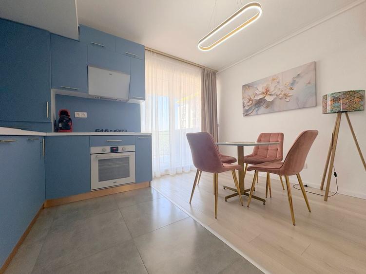 Apartament cu 3 camere decomandat, mobilat în Lipovei