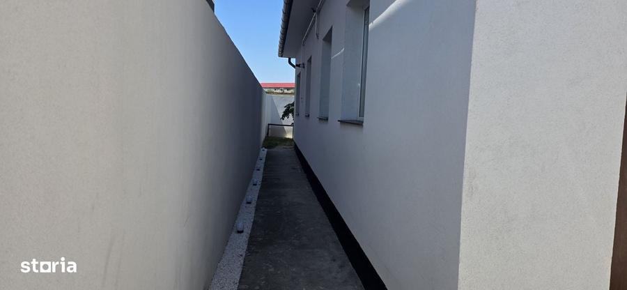 Casă cu 3 camere cu Teren 224 Mp în Central