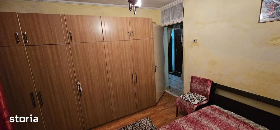 Apartament cu 2 camere decomandat în Sud
