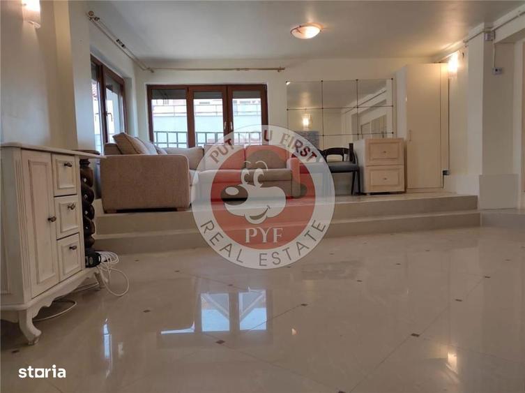 Apartament cu 3 camere decomandat în Primăverii