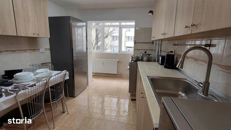 Apartament cu 2 camere semidecomandat, mobilat în Moșilor