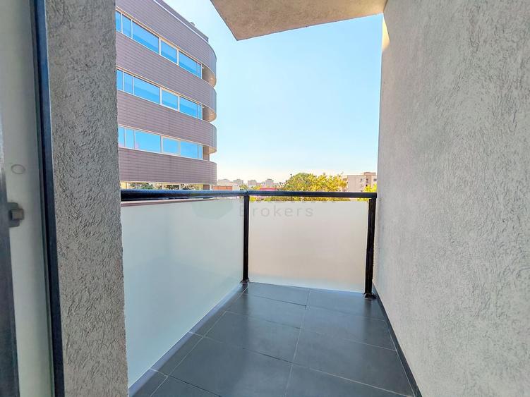 Apartament cu 2 camere decomandat, mobilat în Decebal