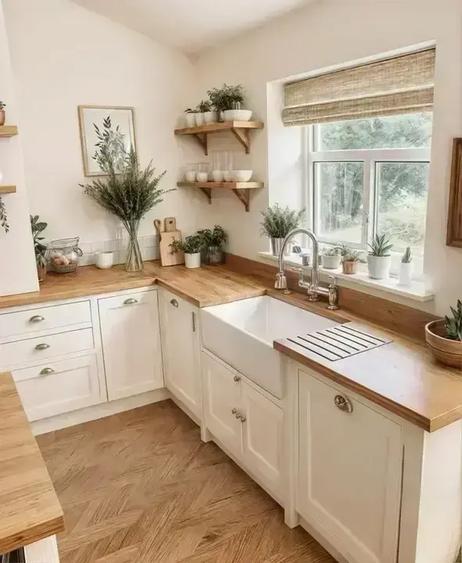 Apartament cu 3 camere decomandat în Theodor Pallady
