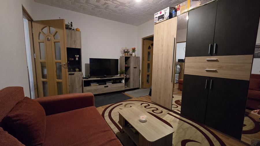 Apartament cu 2 camere nedecomandat în Iosia