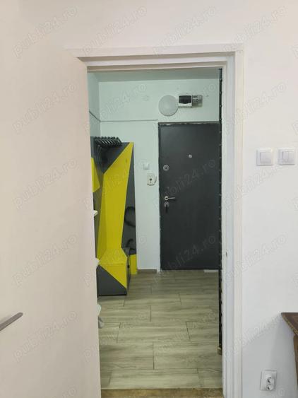Apartament cu 2 camere decomandat în Est