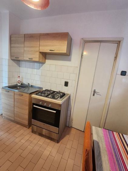 Apartament cu 3 camere decomandat în Ultracentral
