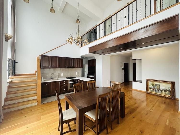 Apartament cu 4 camere în Hipodrom 1