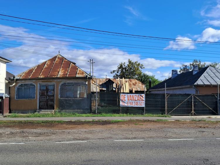 Casă cu 4 camere în Zănești