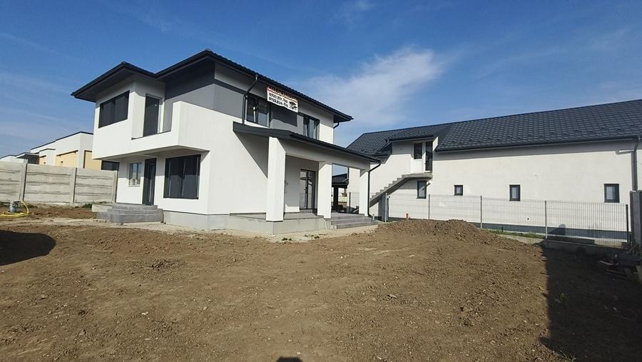 Casă cu 4 camere în Dragomirești-Vale