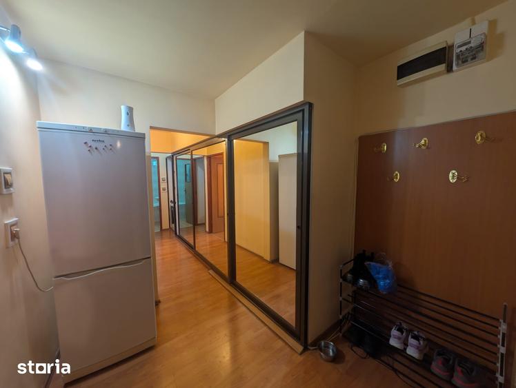 Apartament cu 3 camere decomandat în Mărășești
