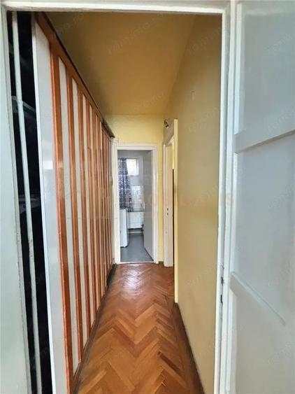 Apartament cu 2 camere semidecomandat în Independenței