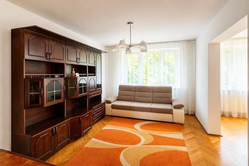 Apartament cu 4 camere decomandat în Tipografilor