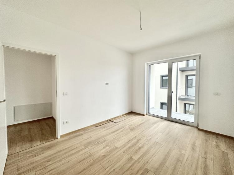 Apartament cu 2 camere decomandat în Giroc