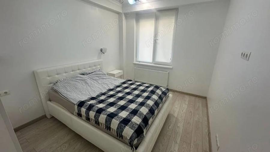 Apartament cu 3 camere decomandat în Vlahuță