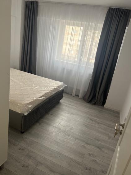 Apartament cu 2 camere decomandat în Exterior Vest