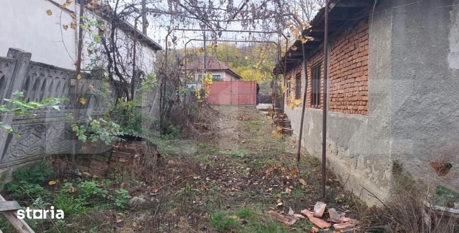 Casă cu 3 camere cu Teren 1300 Mp în Central