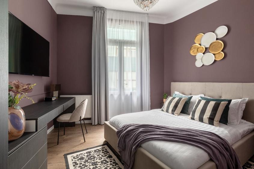 Apartament cu 3 camere în P-ța Universității