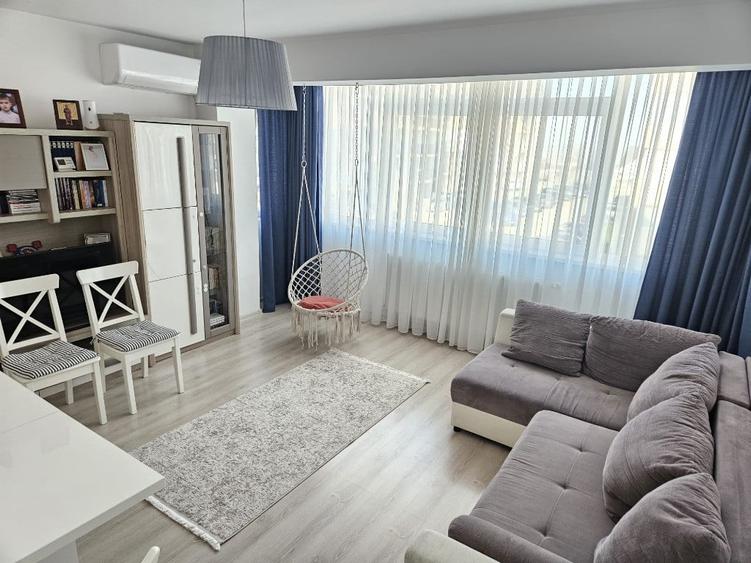 Apartament cu 2 camere decomandat în Ipotești
