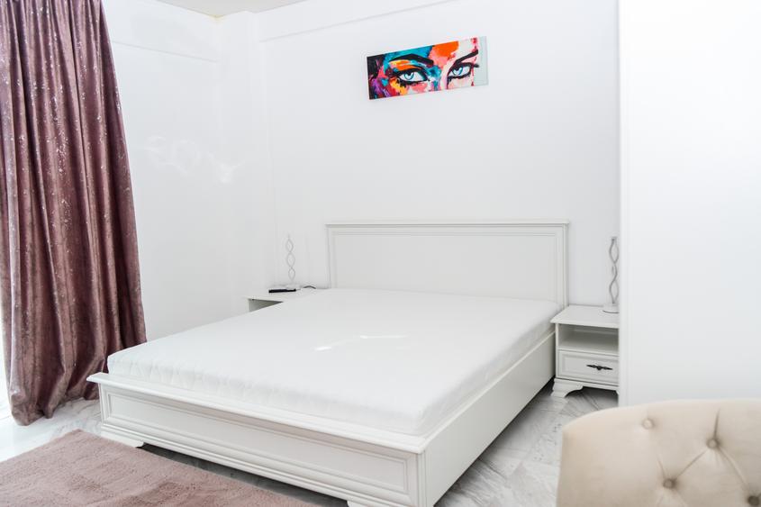 Rafinament la înălțime – Apartament Premium cu Piscină, (Parcare inclusa)(AXV28) - 13