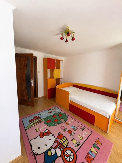 Casă cu 4 camere în Tureac