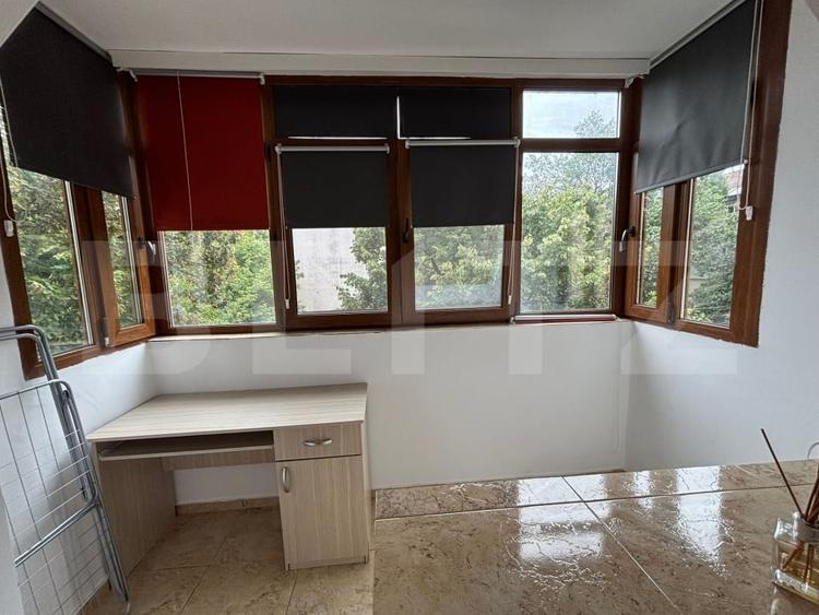 Apartament cu 2 camere semidecomandat, mobilat în Tudor Vladimirescu