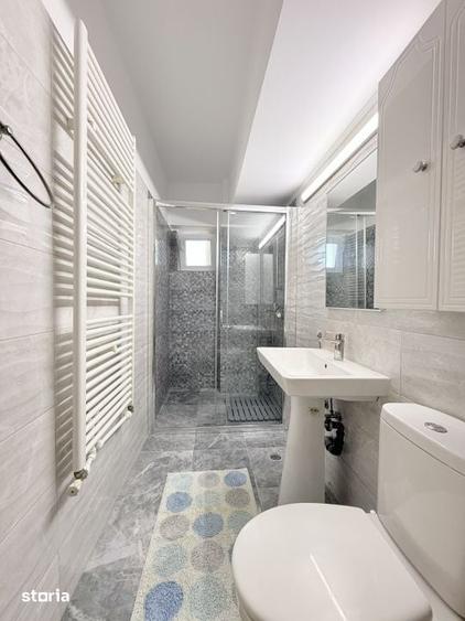 Apartament cu 4 camere decomandat în Tomis II