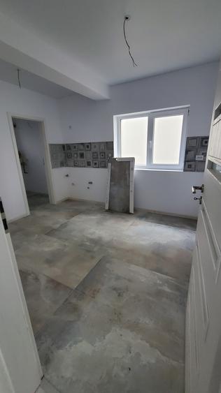 Casă individuală cu 4 camere cu Canalizare în Haliu