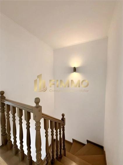 Casă cu 3 camere cu Teren 300 Mp în Poieni-Suceava