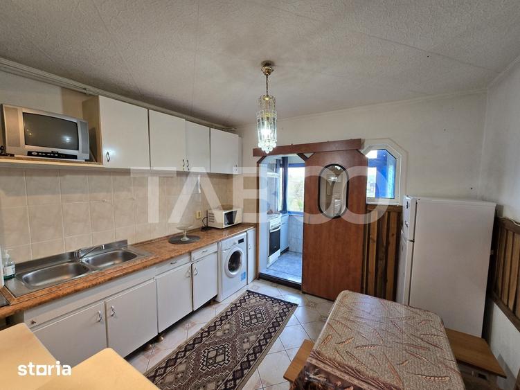 Apartament cu 2 camere decomandat în Vasile Aaron