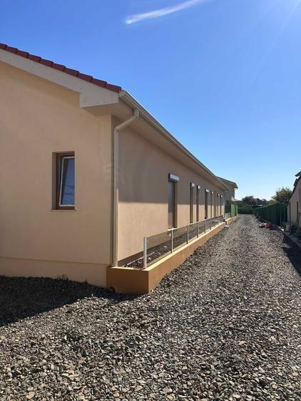 Casă cu 4 camere în Săcălaz