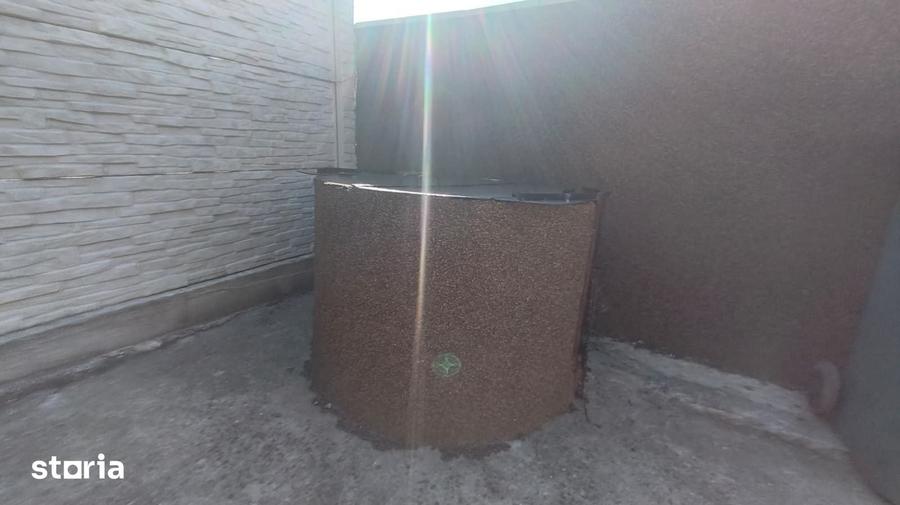 Casă cu 5 camere cu Teren 948 Mp în Central