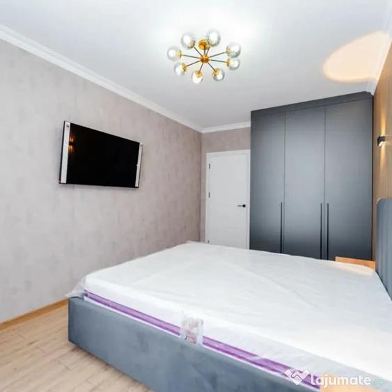 Apartament cu 2 camere decomandat în Crângași