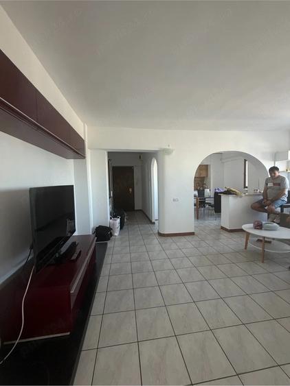 Apartament cu 3 camere decomandat în Simion Bărnuțiu