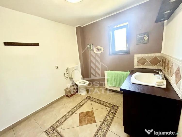 Casă cu 5 camere cu Teren 500 Mp în Sânmihaiu Român