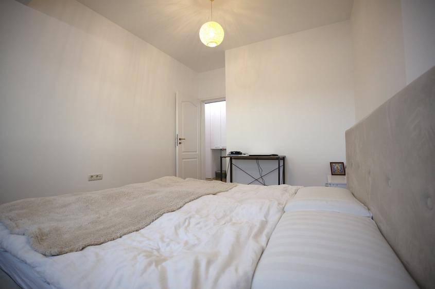 Apartament cu 3 camere decomandat, mobilat în Cug