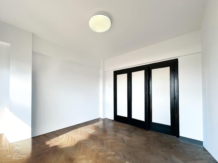 Apartament cu 4 camere decomandat în Armeneasca