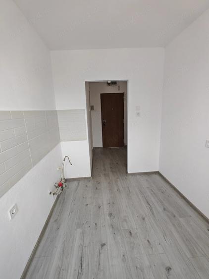 Apartament cu 2 camere semidecomandat în Rogerius