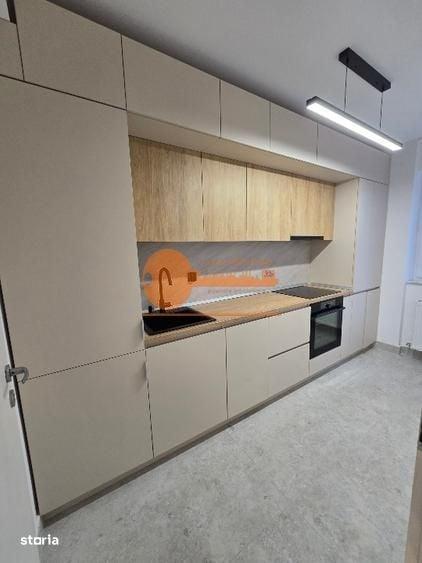 Apartament cu 2 camere decomandat în Uverturii