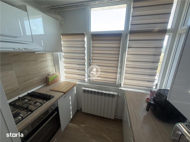 Apartament cu 3 camere decomandat în Dacia