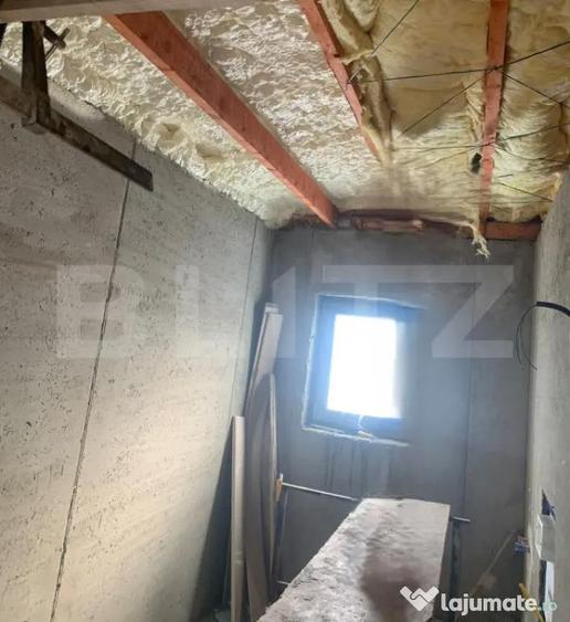 Casă cu 4 camere cu Teren 400 Mp în Tomești