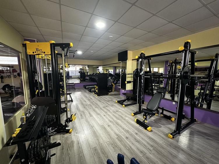 Spațiu comercial, de 250 mp, în Ultimul leu