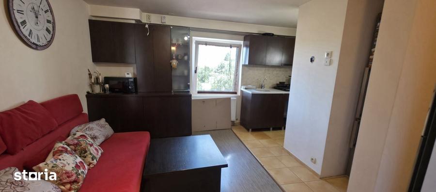 Apartament cu 2 camere decomandat în Est