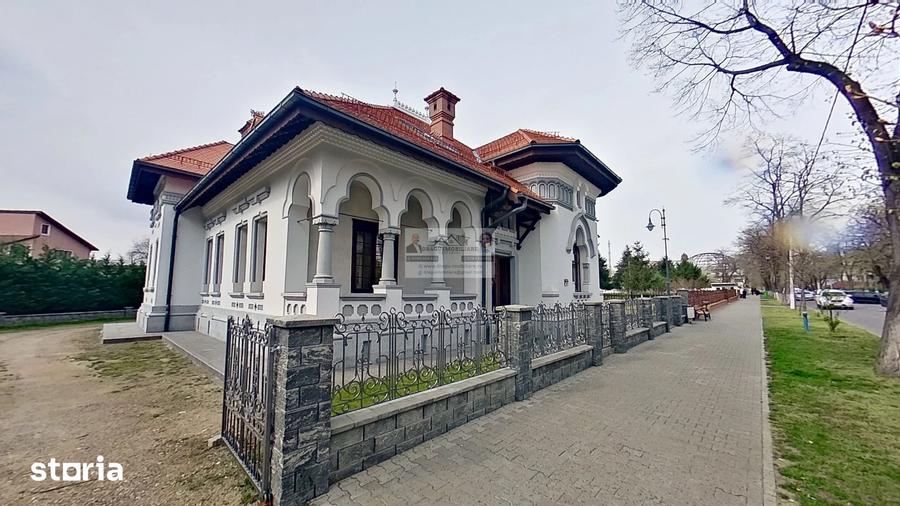 Casă cu 5 camere cu Teren 837 Mp în Tecuci
