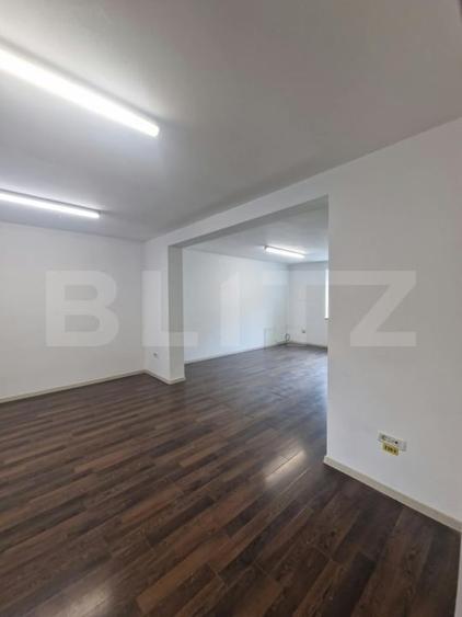 Apartament cu 3 camere decomandat în Centrul Civic