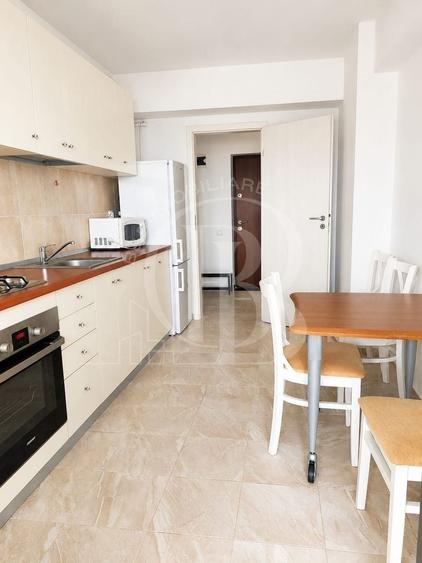 Apartament cu 2 camere decomandat, mobilat în Titan