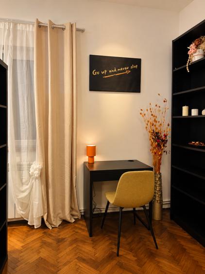 Apartament cu 2 camere semidecomandat, mobilat în Unirii