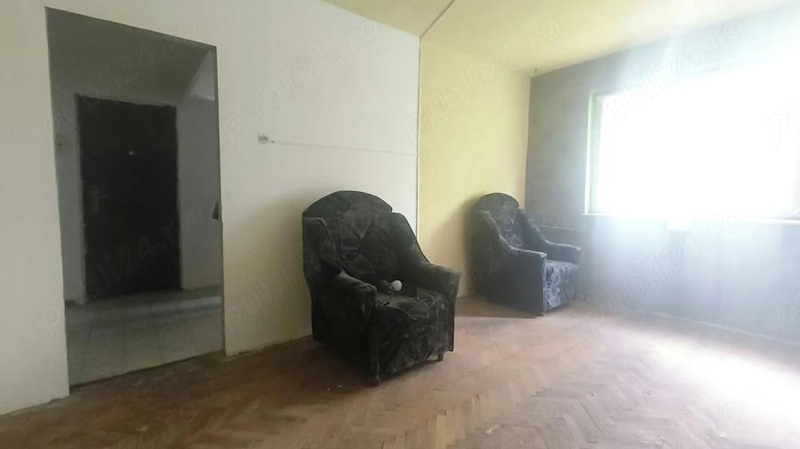 Apartament cu 2 camere semidecomandat în Micro 15