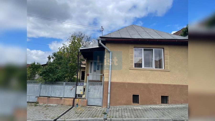 Casă individuală cu 3 camere cu Canalizare în Dej