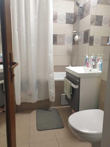 Apartament cu 2 camere decomandat în Ozana