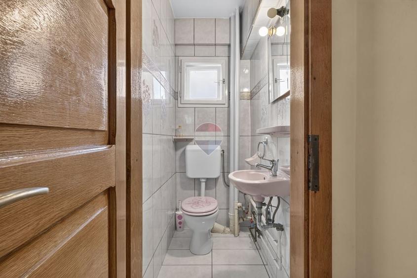 Apartament cu 3 camere decomandat, mobilat în Aurel Vlaicu